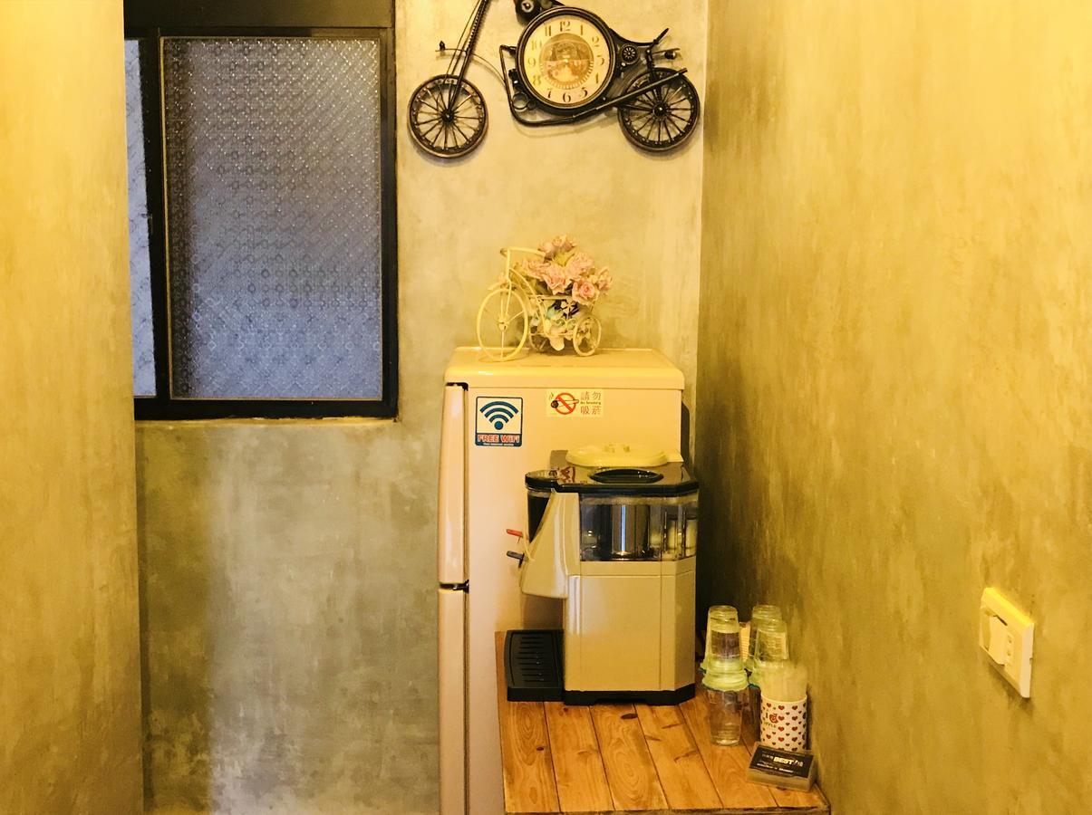 羅東夜市工業風 Лодун Экстерьер фото